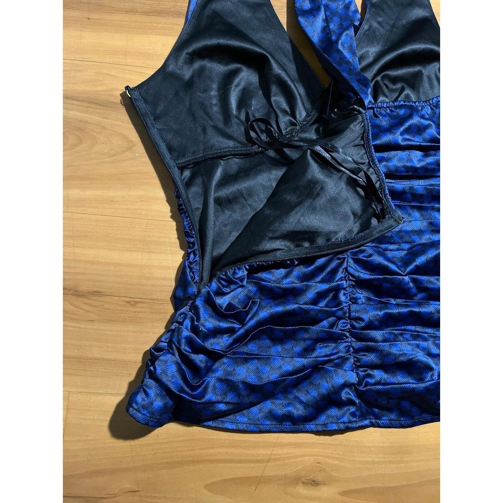 Womens NWT Express Design Studios Ruched Eyelet Sleeveless Halter Top - Picture 5 of 5